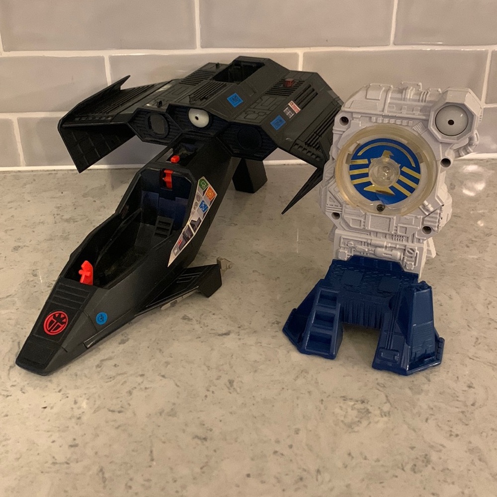 1986 Captain Power Phantom Striker Jet and Power On Energizer A lot